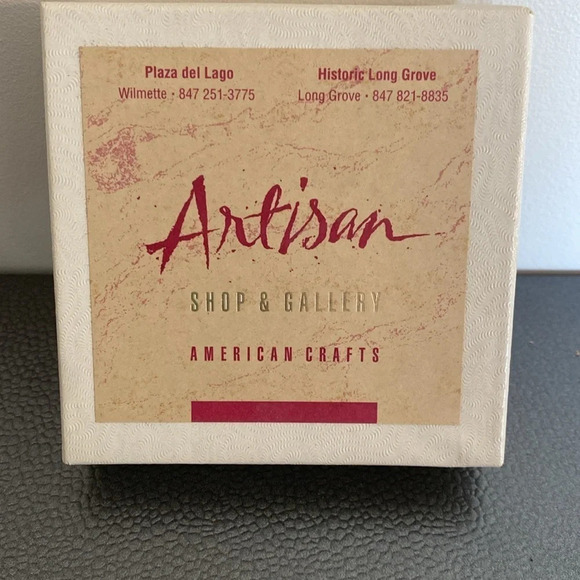 Artisan Vintage Pin - Picture 2 of 5